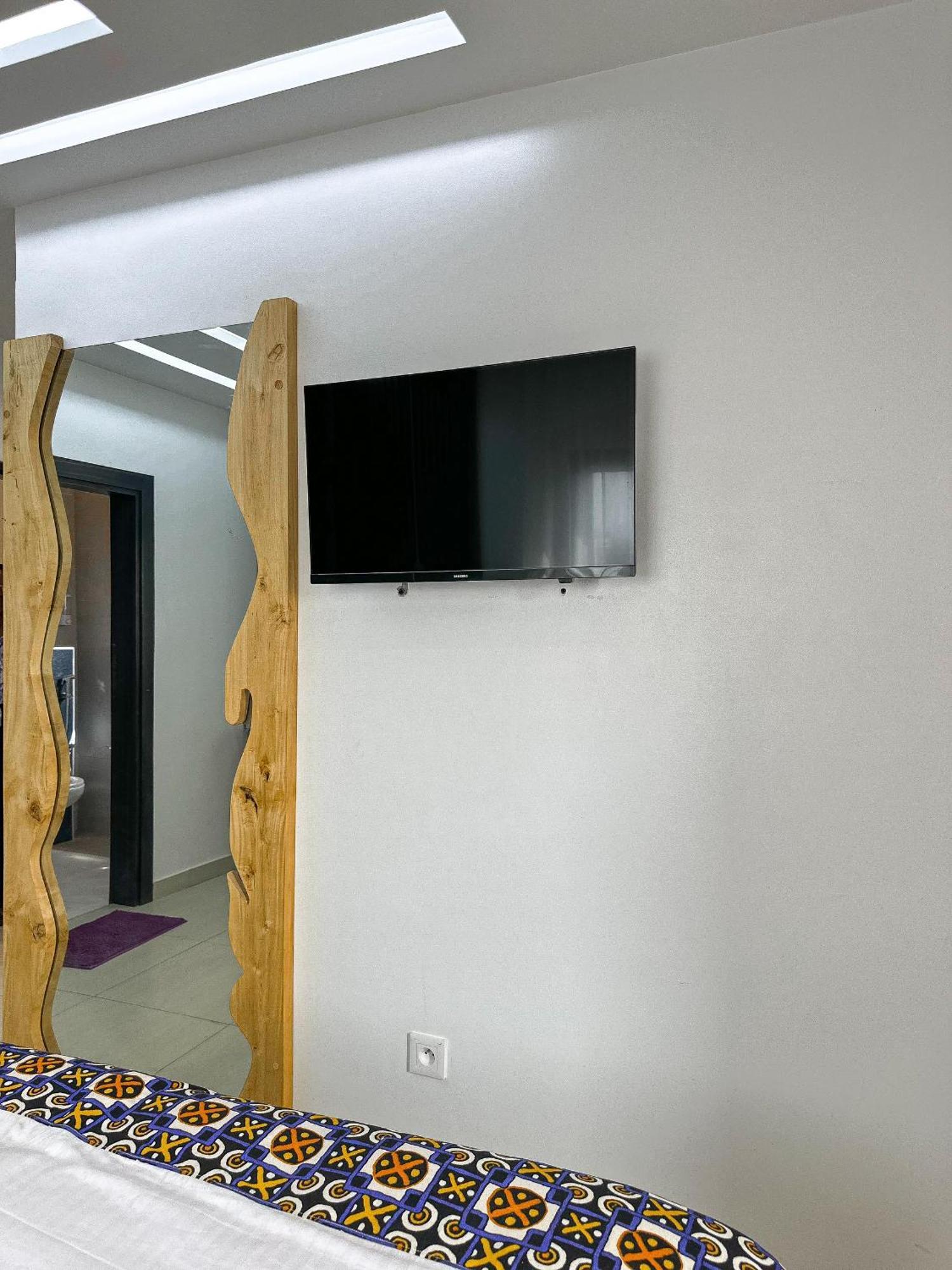 Klik Klak Appart Hotel Котону Екстериор снимка